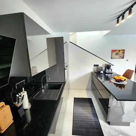 Vila Keti With Private Pool & Garden In