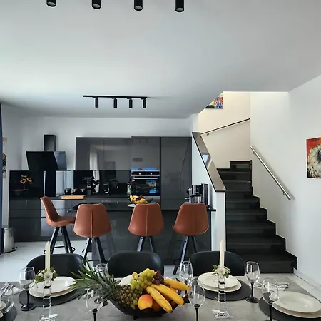 Keti With Private Pool & Garden In Porec