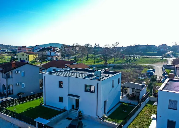 Luxury Modern Keti-private Pool&garden