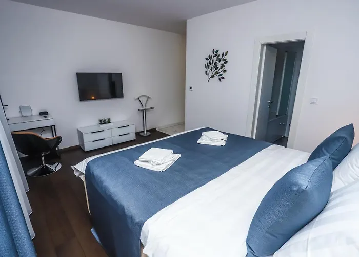 Luxury Modern Keti-private Pool&garden Villa