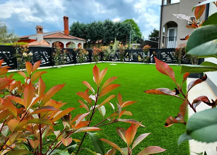 Luxury Modern Keti-private Pool&garden *