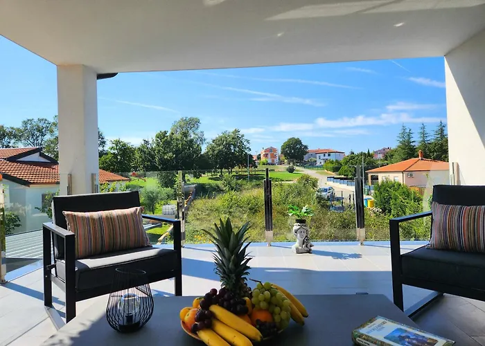 Luxury Modern Keti-private Pool&garden