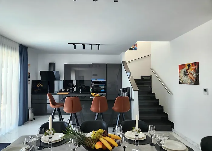 Luxury Modern Keti-private Pool&garden Porec