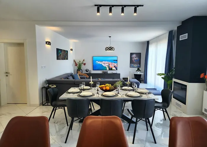 Luxury Modern Keti-private Pool&garden