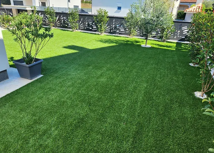 Luxury Modern Keti-private Pool&garden