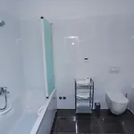 Willa Luxury Modern 