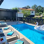 Luxury Modern 