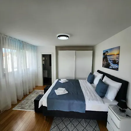 Keti With Private Pool & Garden In