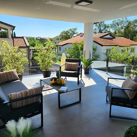 Luxury Modern Keti-private Pool&garden *