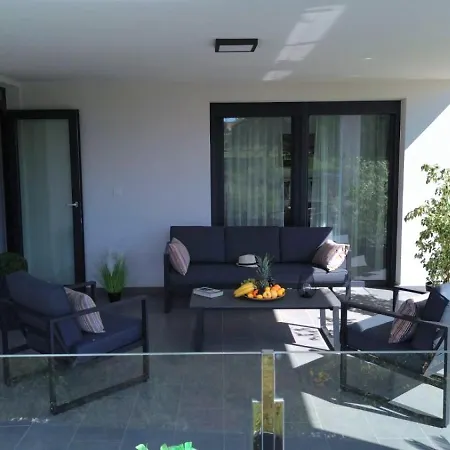 Luxury Modern Keti-private Pool&garden *
